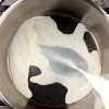 Å lage cottage cheese