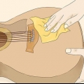 Bestemme alderen og verdien av en gitar