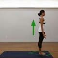 Utføre yoga warrior pose