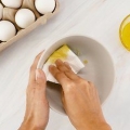 Tilbered hardkokte egg i mikrobølgeovnen