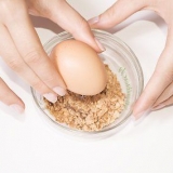 Slipp et egg uten å knekke det