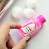 Fjern glitter neglelakk