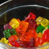 Lage vodka-gummibjørner