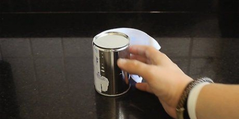 Lage karamell av kondensert melk