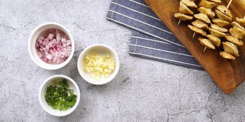 Lage saus til fiskeboller (gatestil)